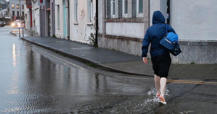 Weather warning Cork